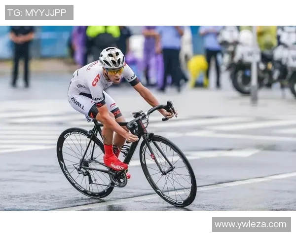 洲际杯回顾：上海足球队在比赛中的节奏掌控与表现分析