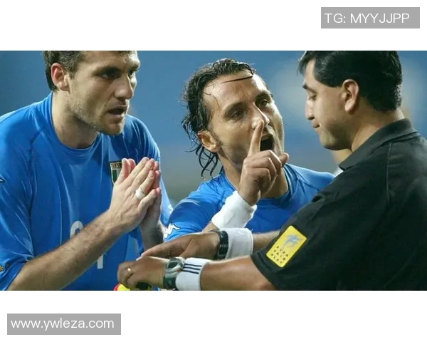 亚历克斯足球明星的辉煌历程与传奇时刻全景回顾