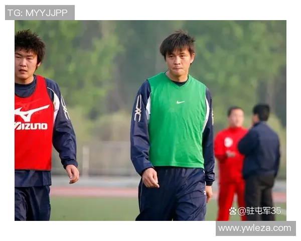 小孩意外收到足球明星亲笔签名礼物感动不已梦想成真 小孩意外收到足球明星亲笔签名礼物感动不已梦想成真